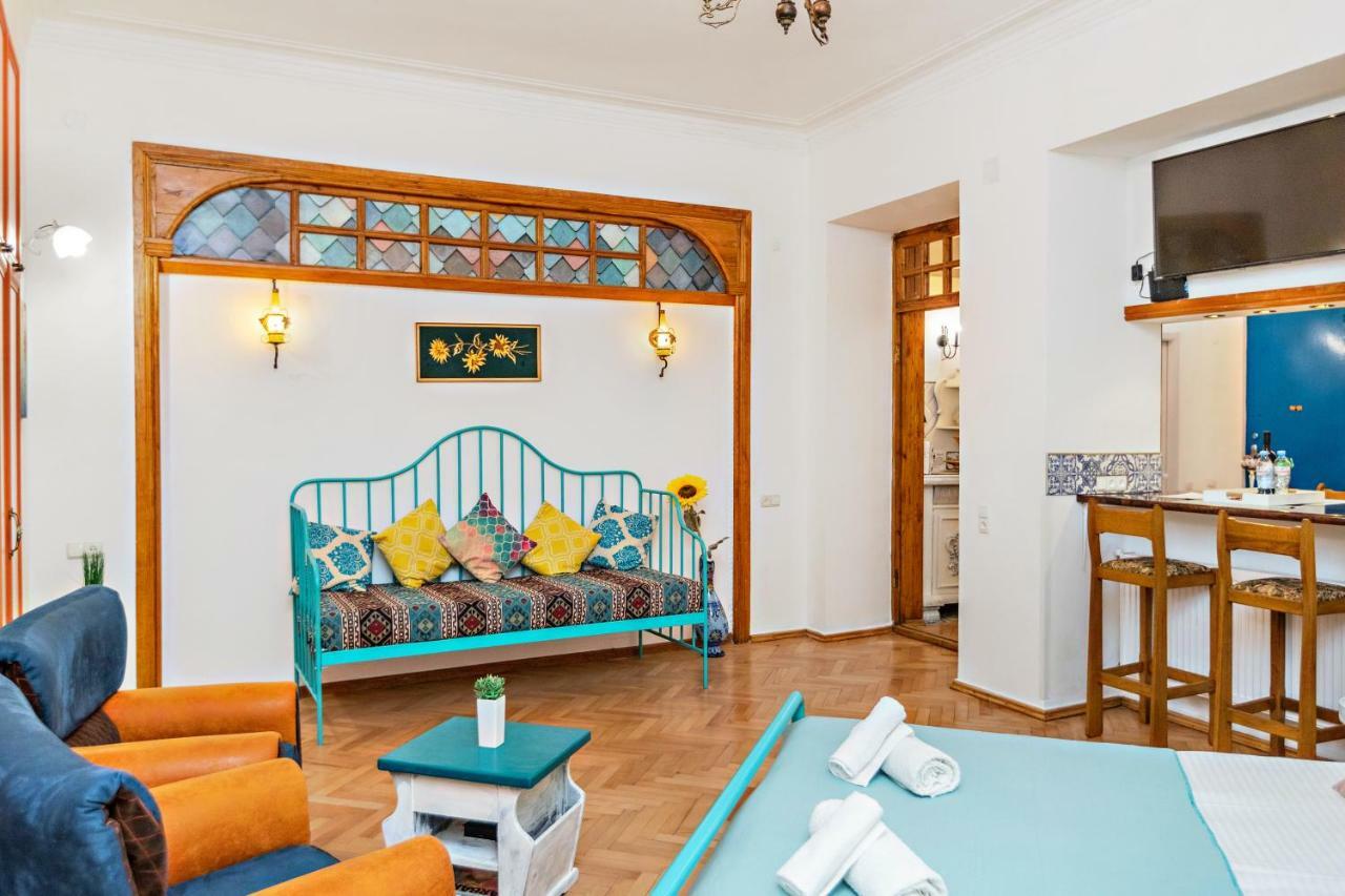 ★ Blue Door Rhapsody ★ - Special Stay In Old Town! Тбілісі Екстер'єр фото